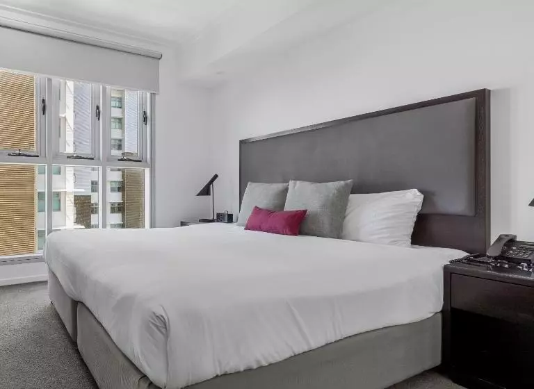 H On Mitchell Apartment