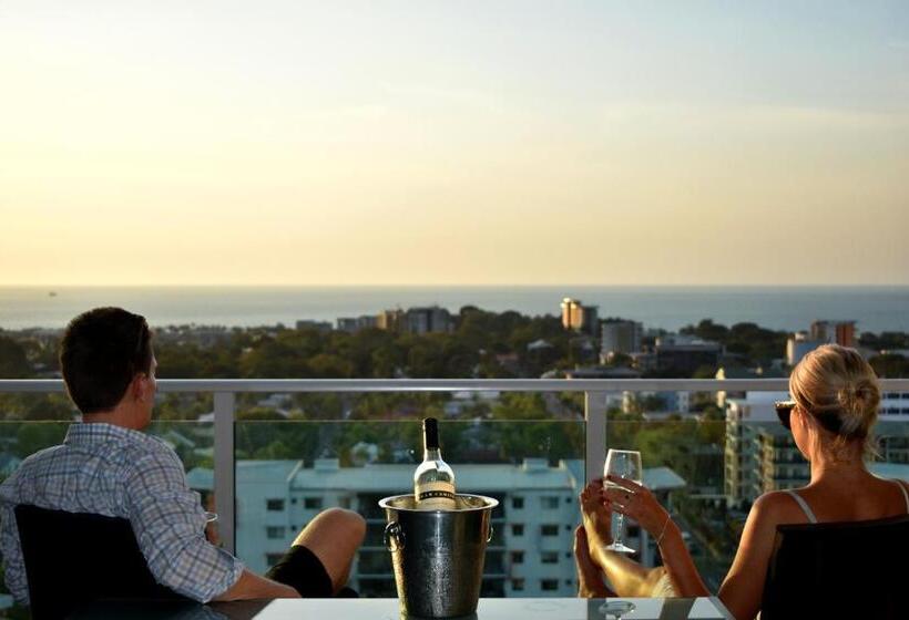 H On Mitchell Apartment