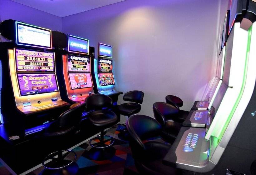 H On Mitchell Apartment