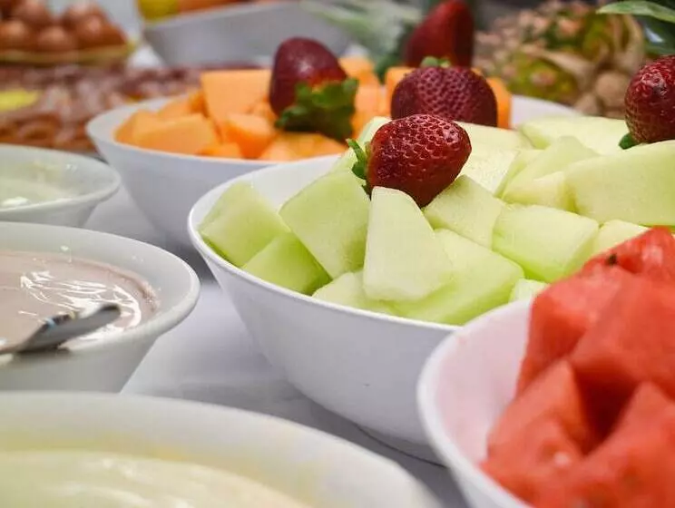 H On Mitchell Apartment