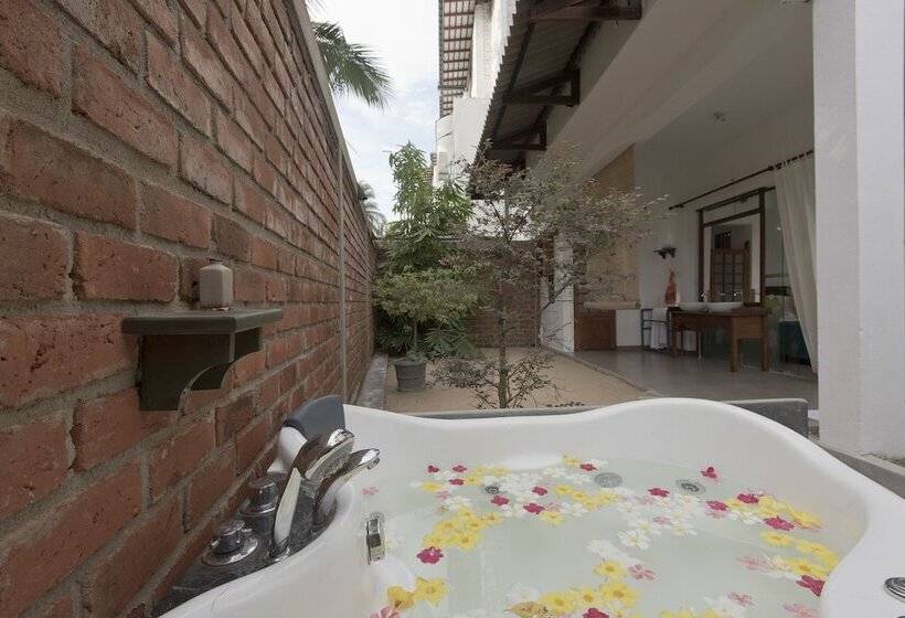 호텔 Amaloh Boutique Resort