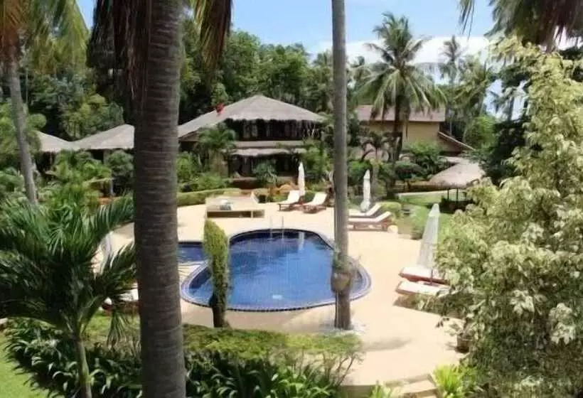 Hotelli Amber Sands Beach Resort