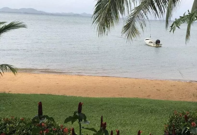 Hotelli Amber Sands Beach Resort