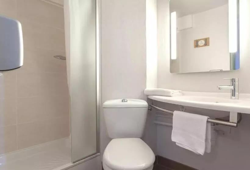 B&b Hotel Chambery La Cassine