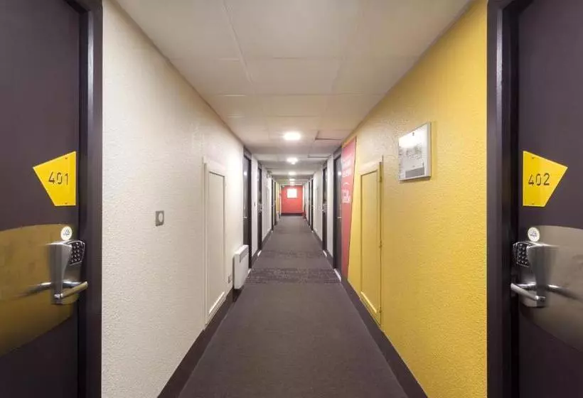 B&b Hotel Chambery La Cassine