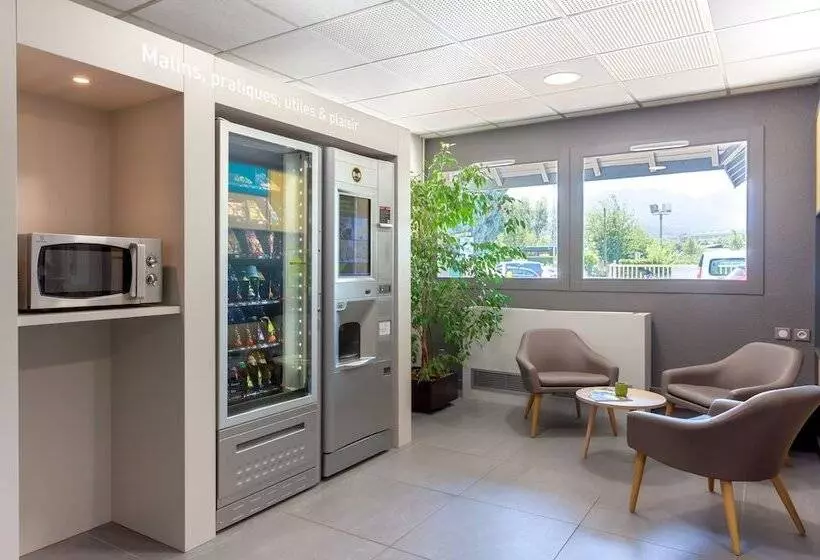 B&b Hotel Chambery La Cassine