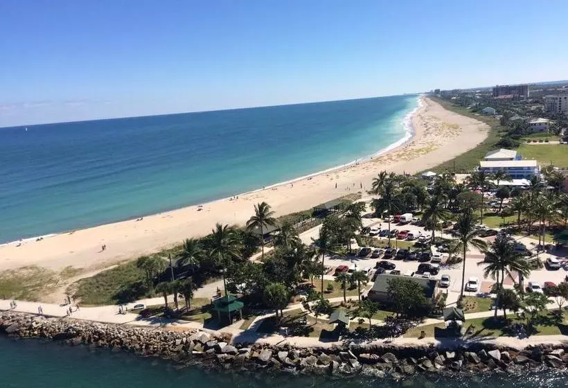 ホテル Beachfront Inn