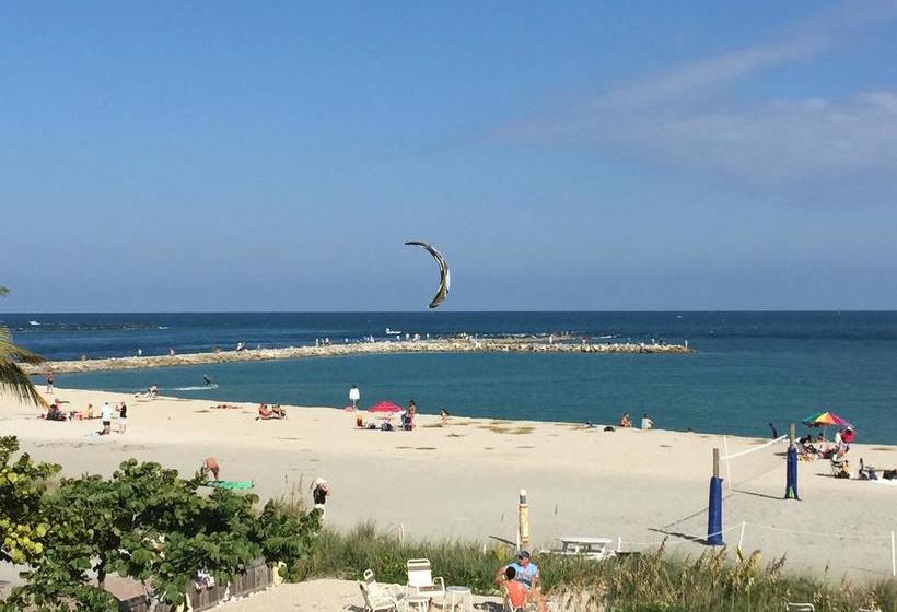 Hotel Beachfront Inn