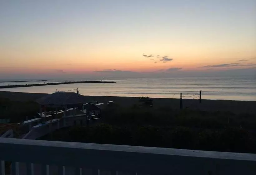 ホテル Beachfront Inn