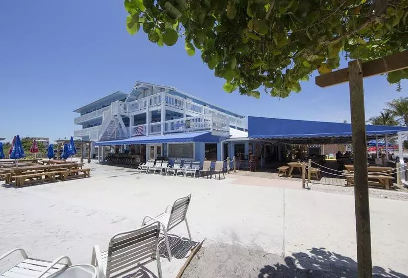 ホテル Beachfront Inn