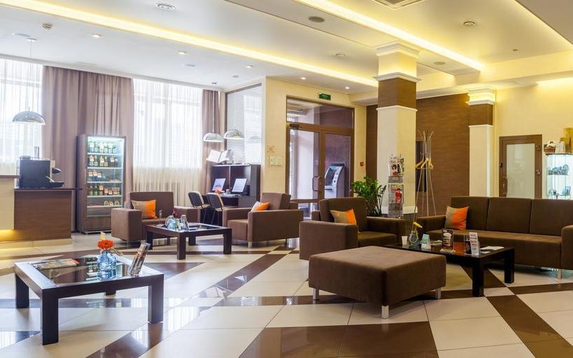 ホテル Comfort Nsk