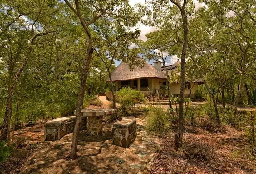 هتل Musangano Lodge