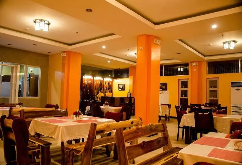 هتل One Averee Bay