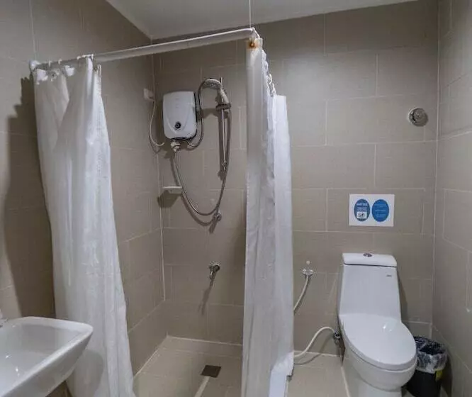 هتل One Averee Bay