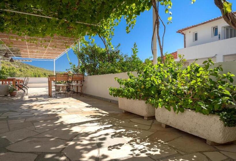 Hotelli Pansion Marjan