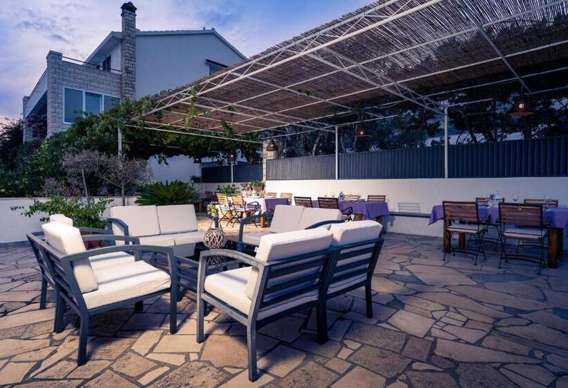 Hotelli Pansion Marjan