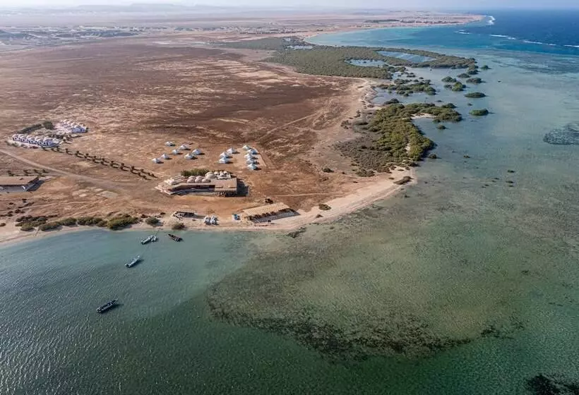 هتل Wadi Lahami Village