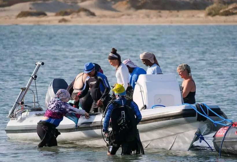هتل Wadi Lahami Village