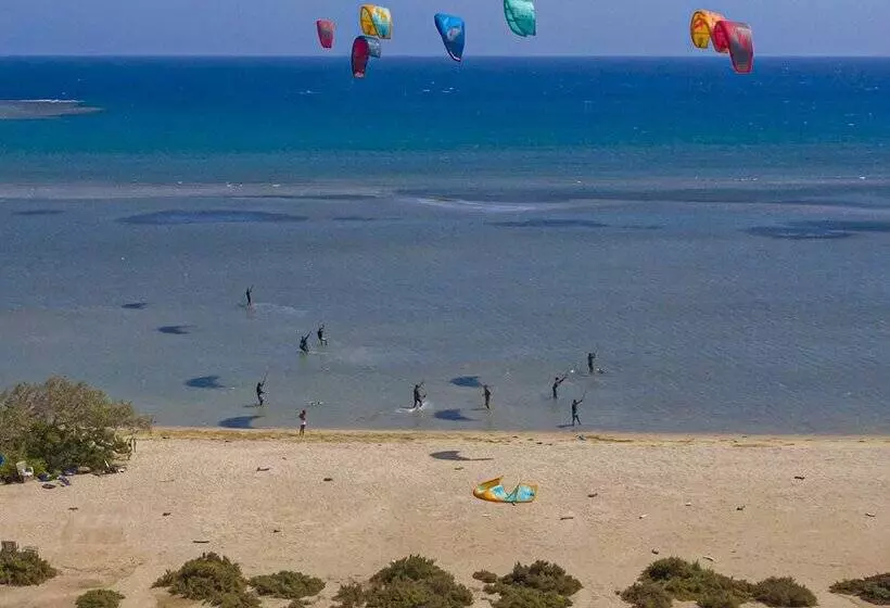 هتل Wadi Lahami Village