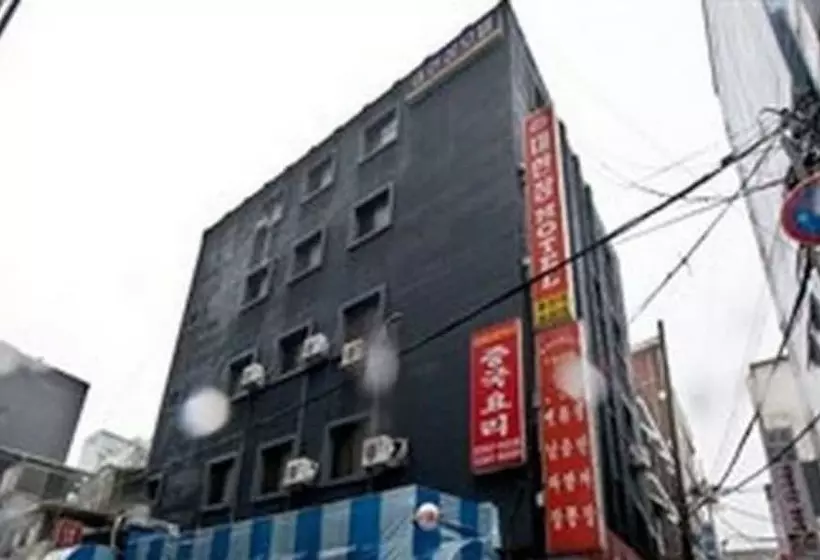Myeongdong Daehanjang Motel