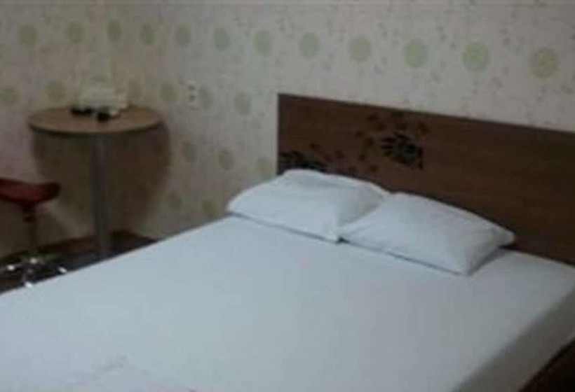 Myeongdong Daehanjang Motel