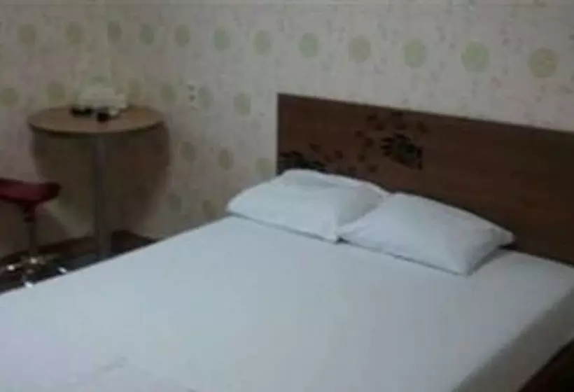 Myeongdong Daehanjang Motel