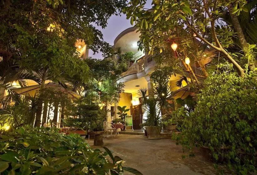 پانسیون Ngan Phu Villa