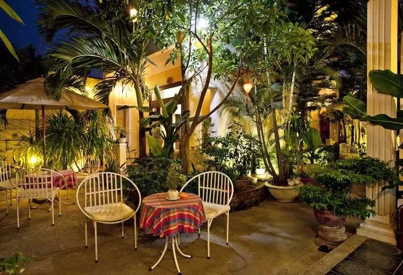 پانسیون Ngan Phu Villa