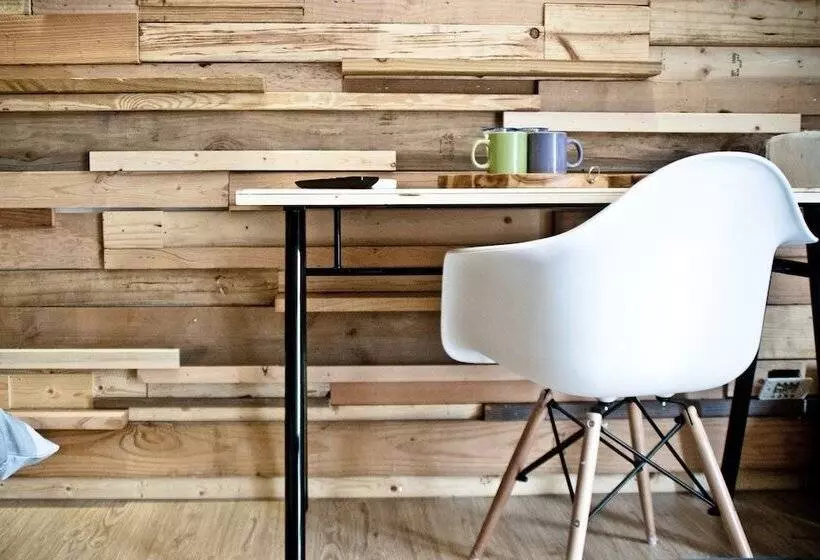 ペンション Re+wood Guesthouse