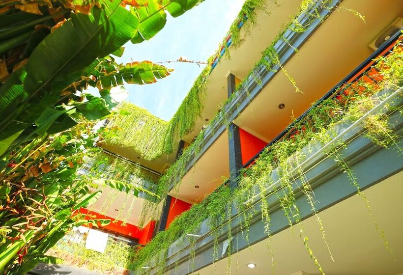 پانسیون Rena Segara House Kuta