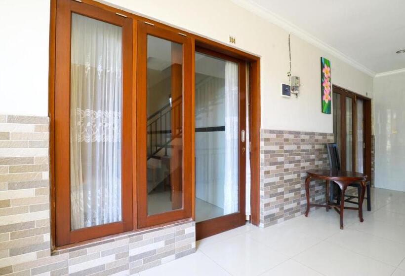 پانسیون Rena Segara House Kuta