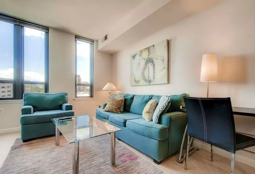 The Millennium At Metropolitan Park