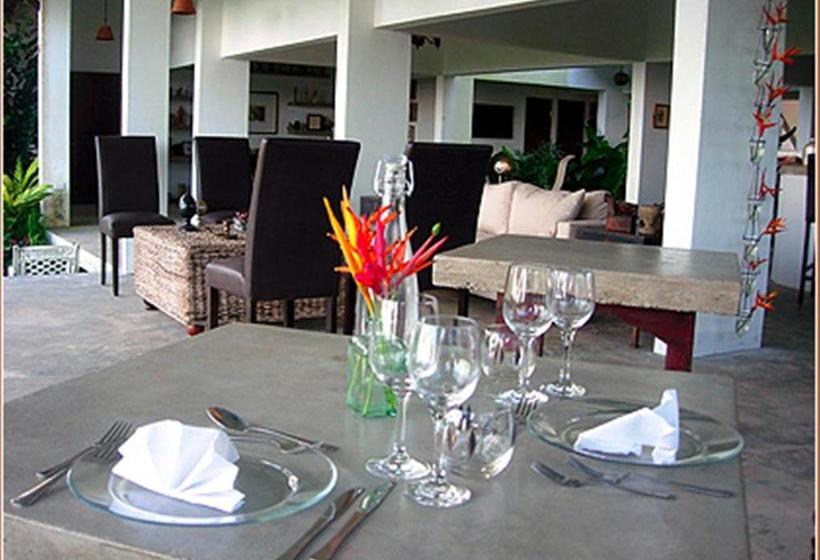 تختخواب و صبحانه El Ito At The Rainforest Experience Farm