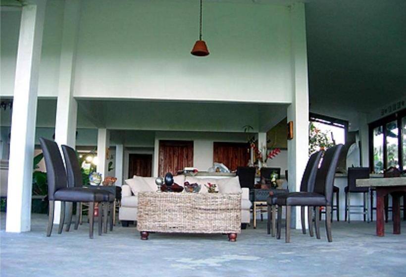 تختخواب و صبحانه El Ito At The Rainforest Experience Farm