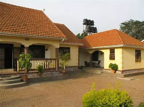 تختخواب و صبحانه The Lodge Kampala