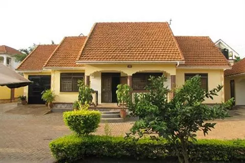 تختخواب و صبحانه The Lodge Kampala