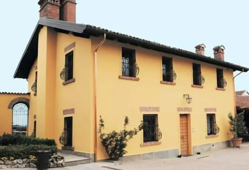 هتل La Torre Dei Canonici