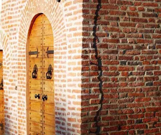 هتل La Torre Dei Canonici