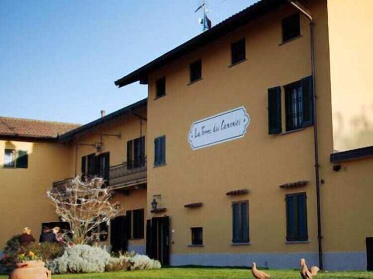 هتل La Torre Dei Canonici