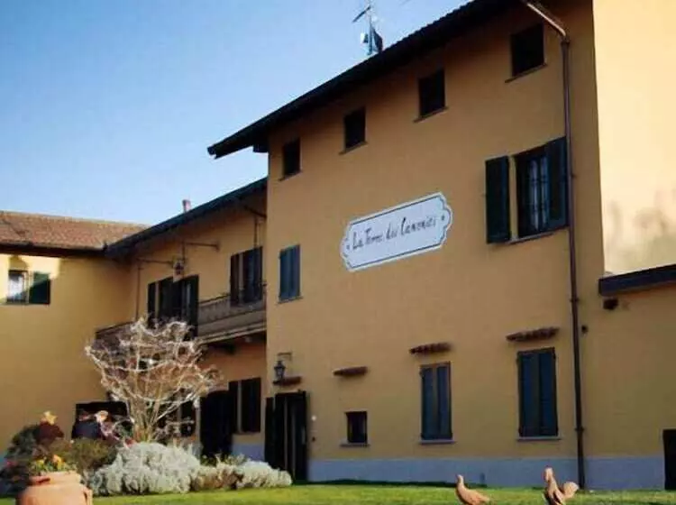 هتل La Torre Dei Canonici