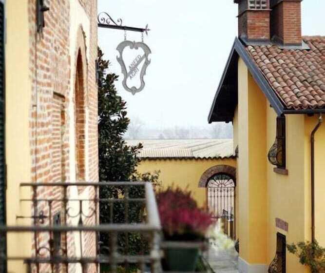 هتل La Torre Dei Canonici