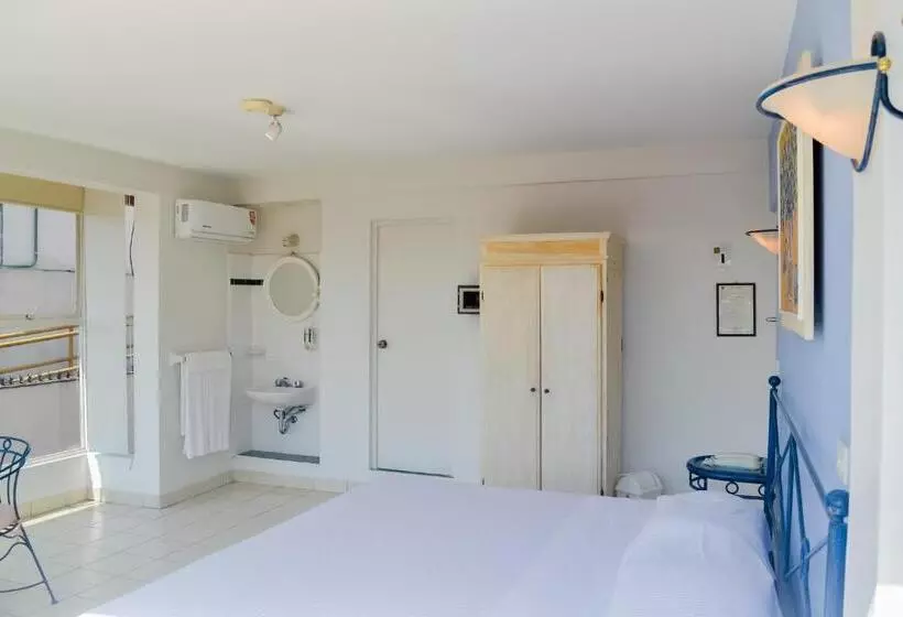 فندق Balcon Del Alferez