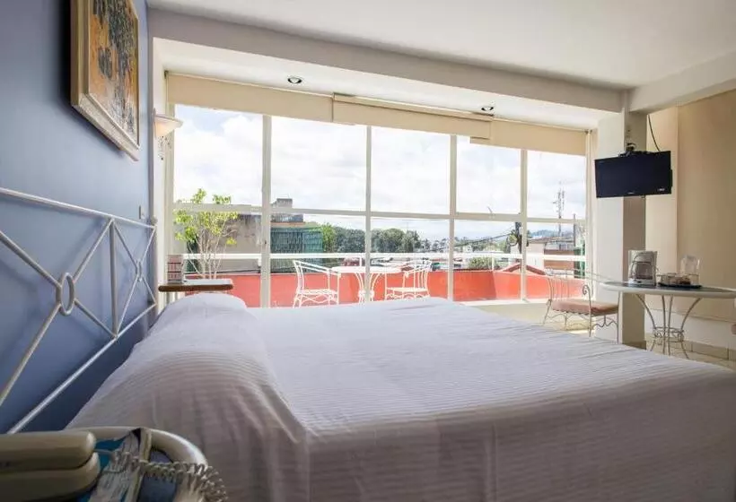 فندق Balcon Del Alferez