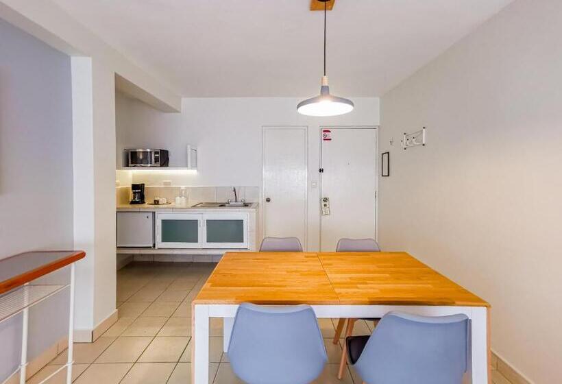 فندق Balcon Del Alferez