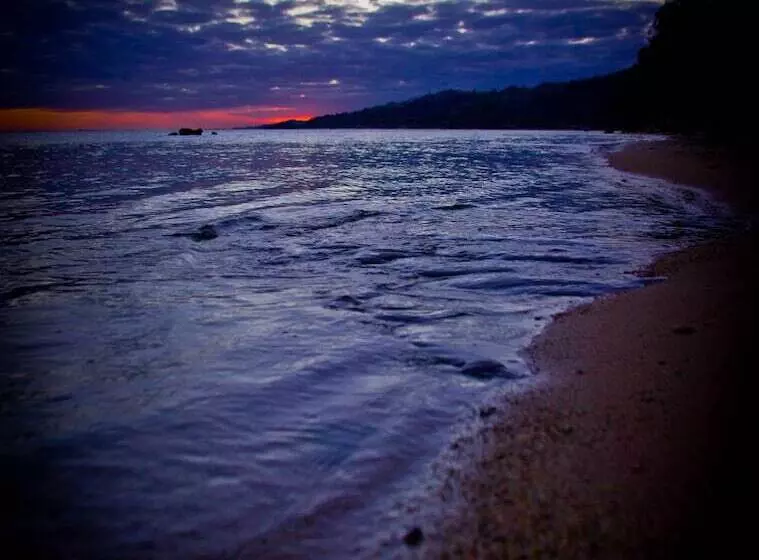 هتل Devos The Private Residence