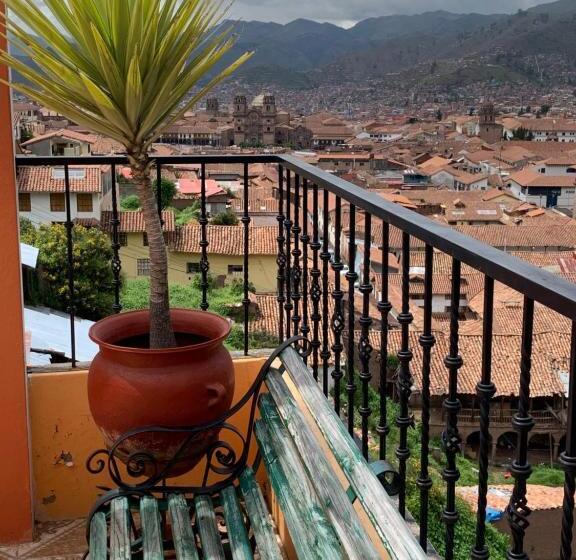 Hotel Hostal Qolqampata