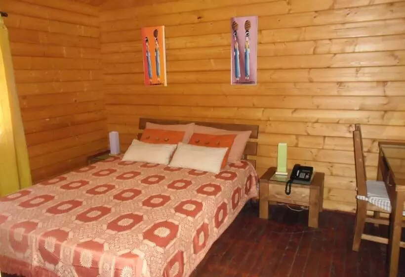 هتل Le Domaine De L’arbre Du Voyageur