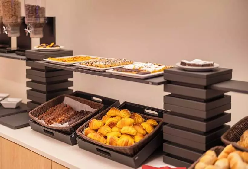 Moov Hotel Porto Norte