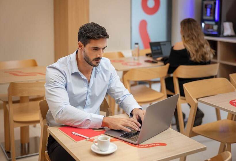 Moov Hotel Porto Norte