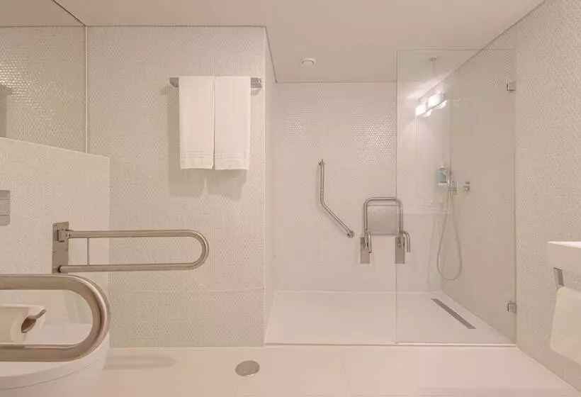 Moov Hotel Porto Norte